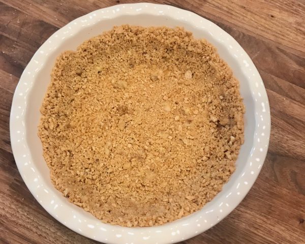 Easy Graham Cracker Crust - Staying Blonde