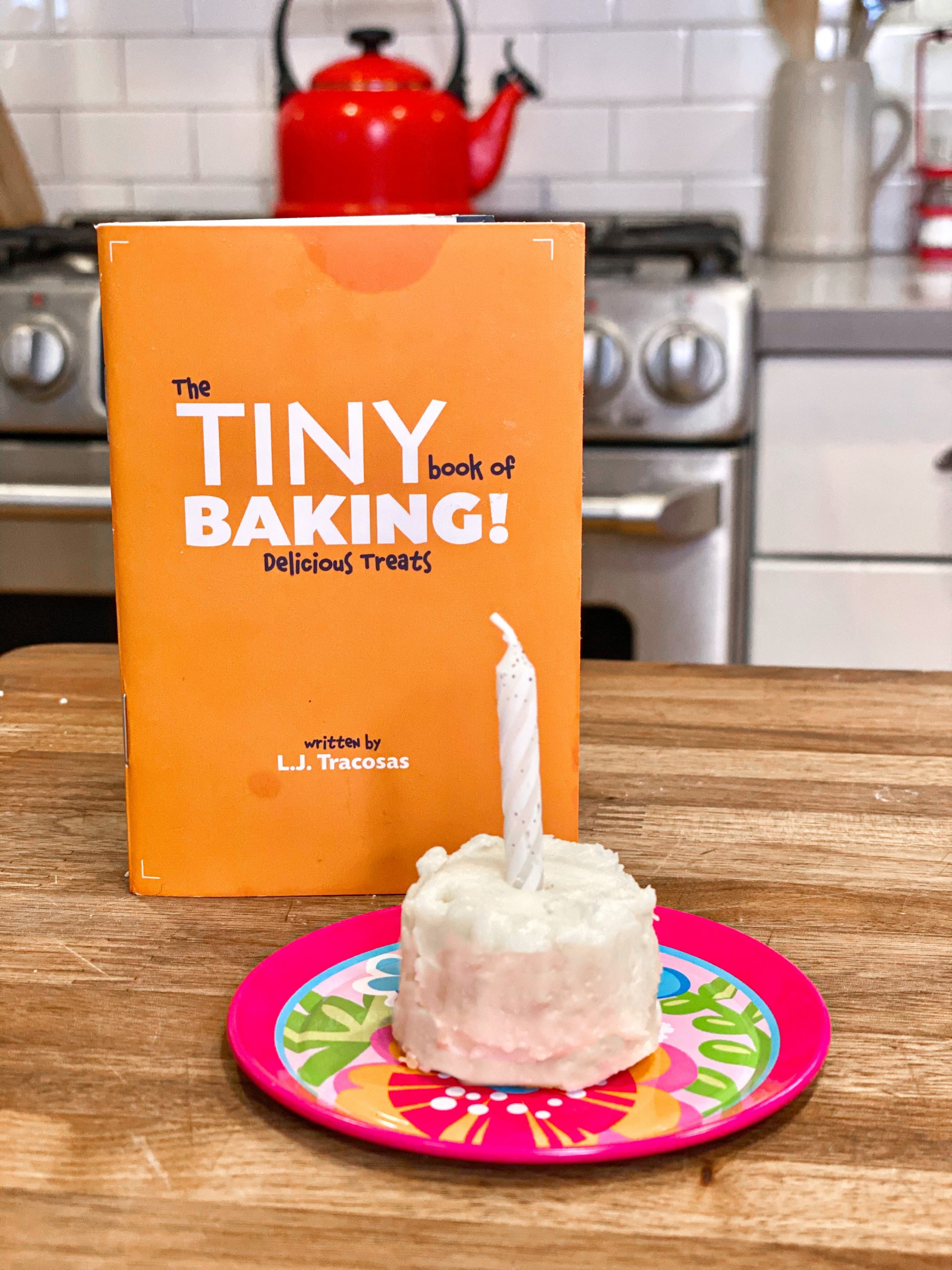 Tiny Baking with my Tiny Chef - Staying Blonde