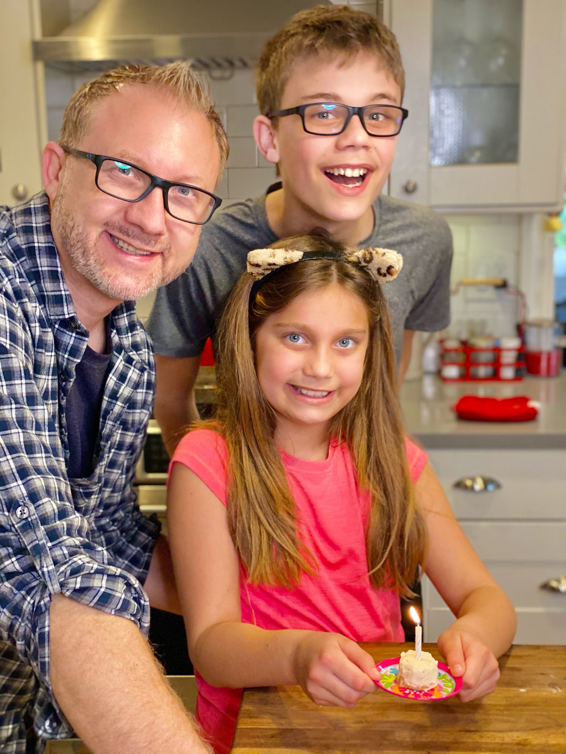 Tiny Baking with my Tiny Chef - Staying Blonde