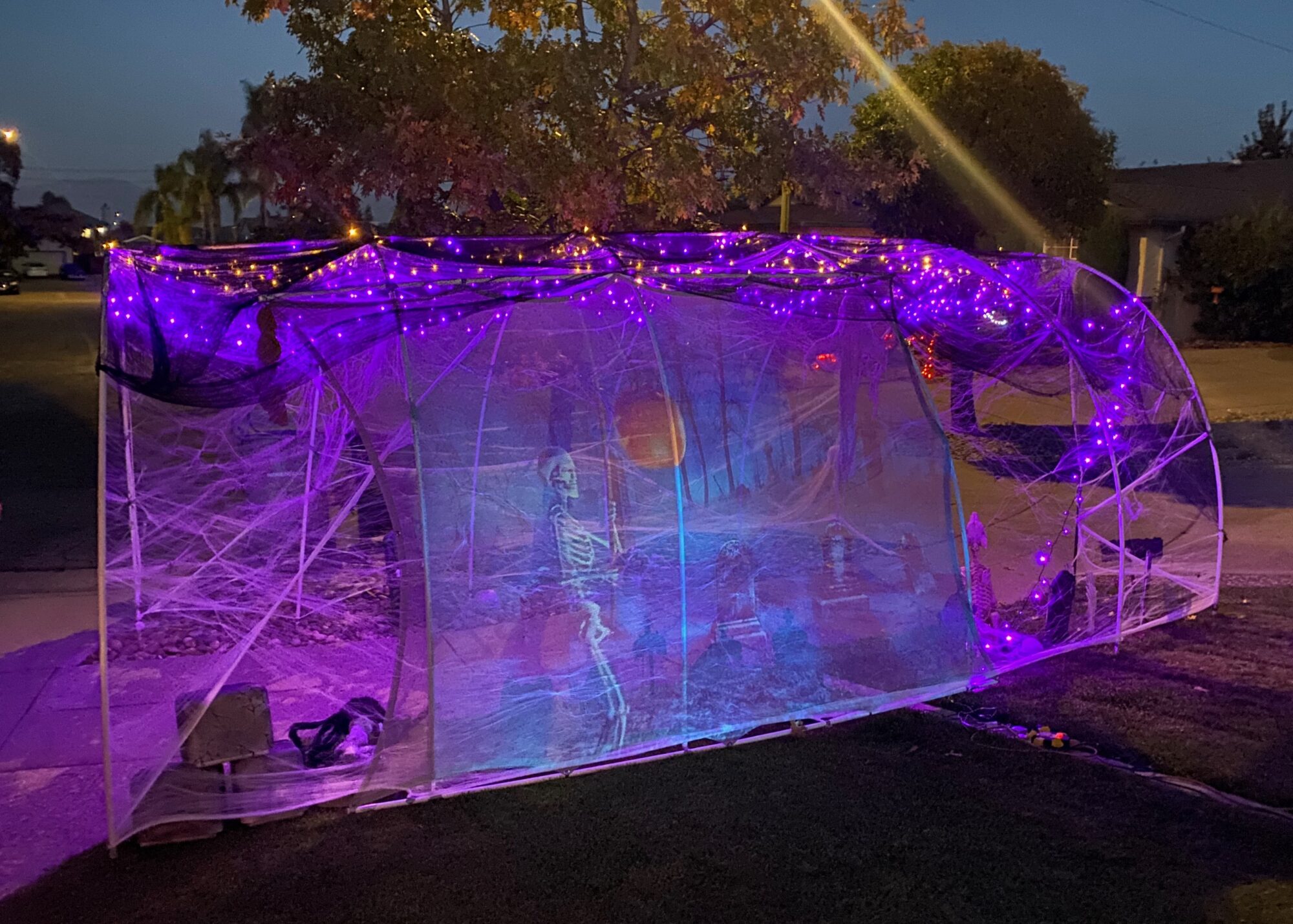Halloween Green Laser Vortex Tunnel Effect Fog Machine - Spooky Portal Prop