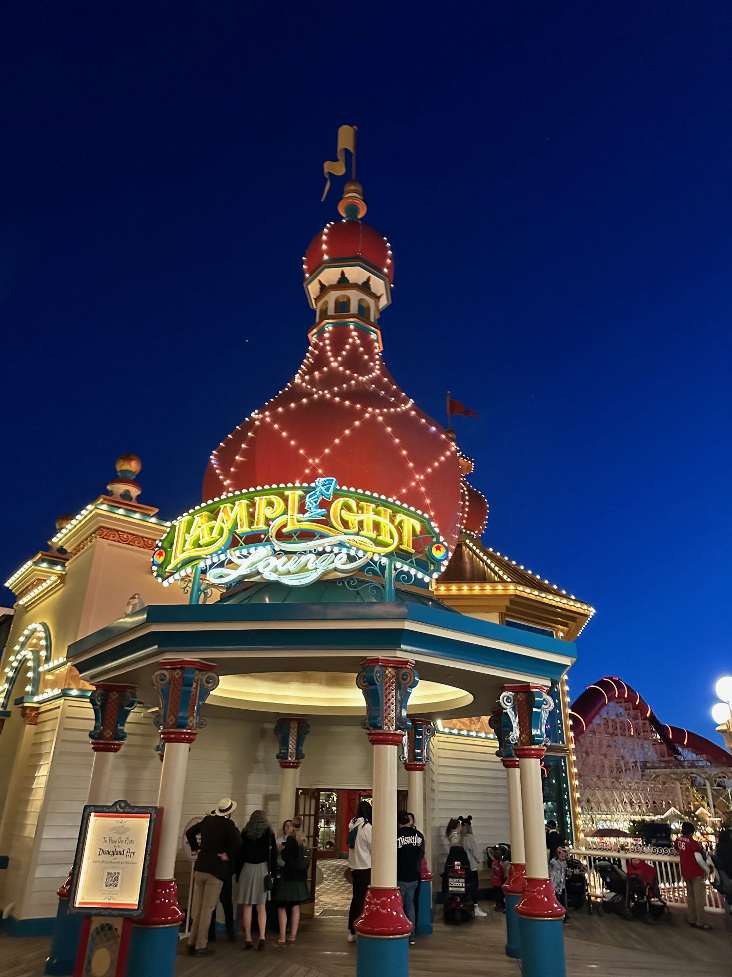 Disney Dining Reservations: How to Get a Table Every Time - Staying Blonde