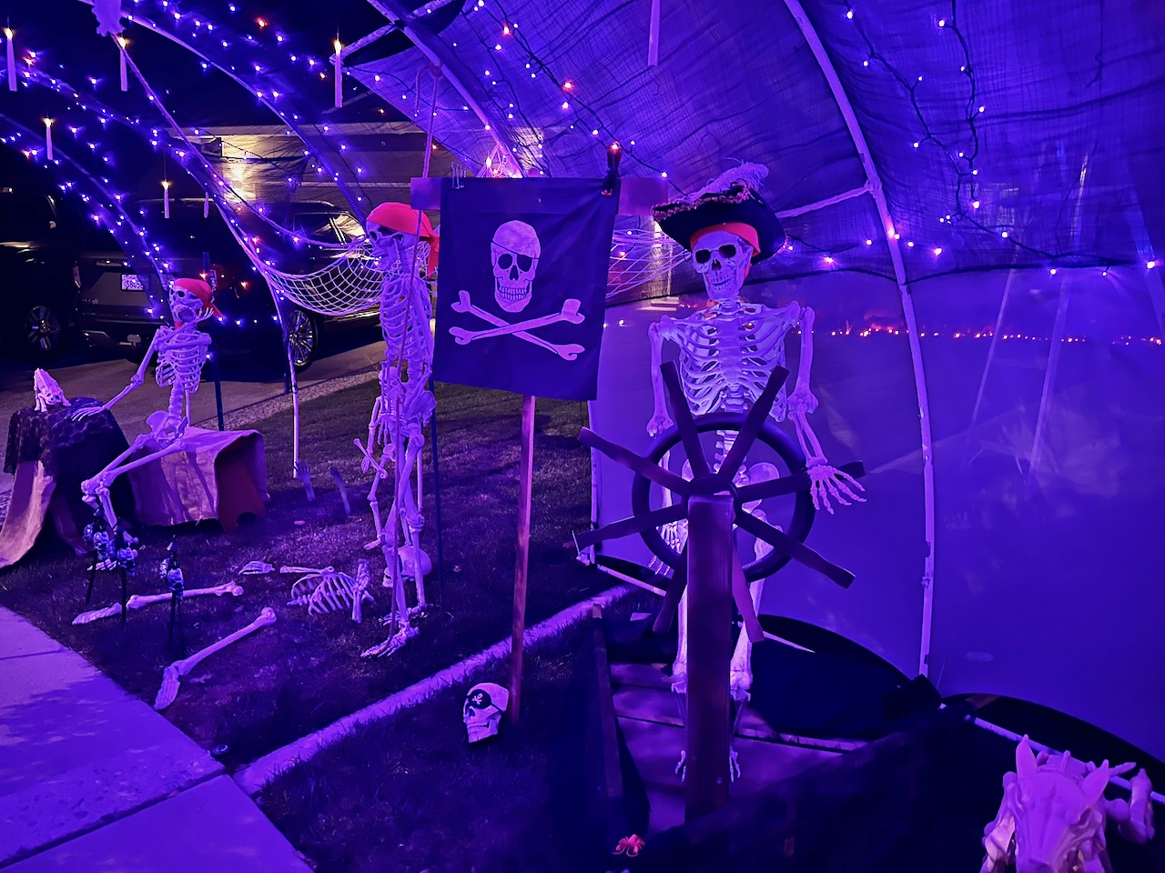 5 Halloween Decorating Themes for a Spooky Outdoor Display